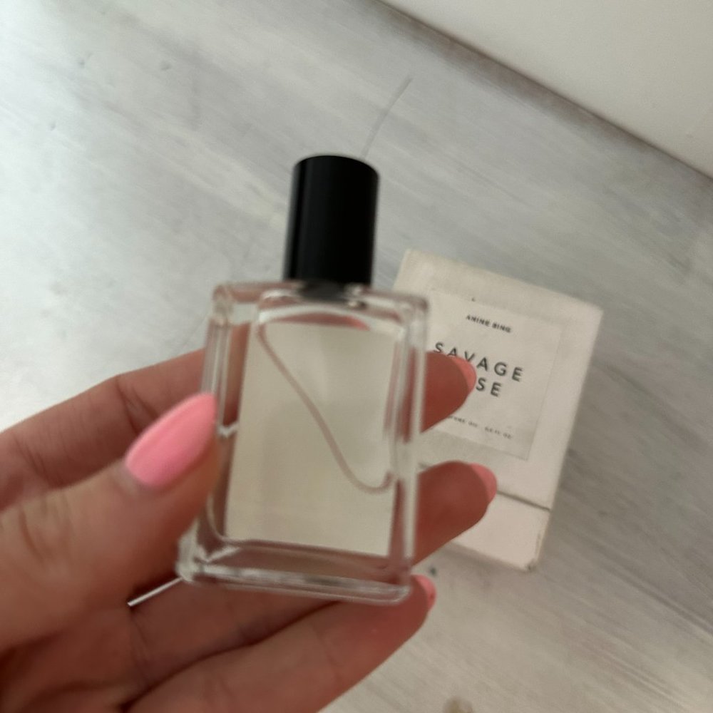❌SOLD❌Anine Bing Savage Rose Perfume Oil 15 ml - Picture 6 of 7
